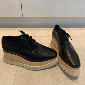 Leather platform shoes